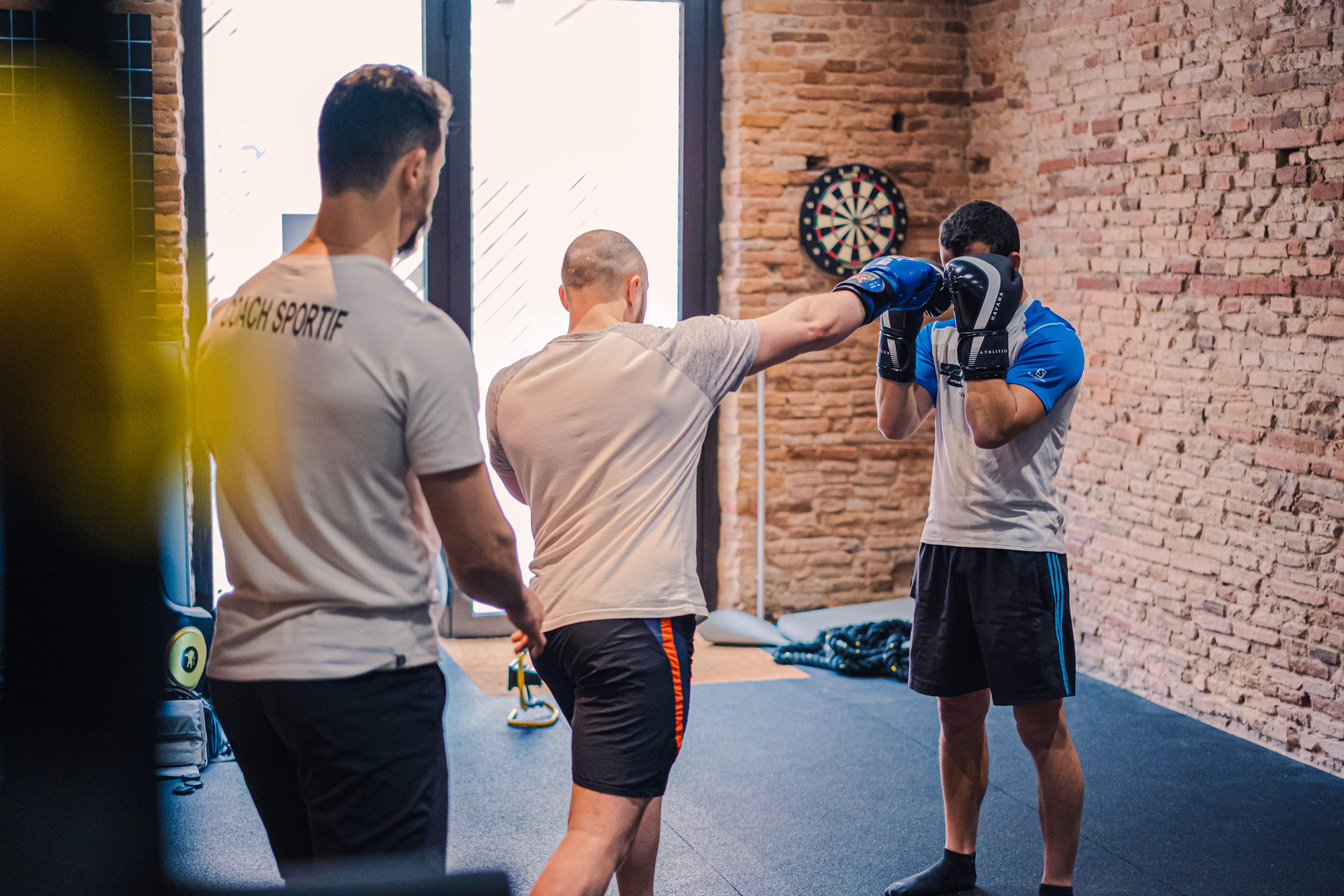 Cours d'initiation à la boxe en groupe à Toulouse par CY Coaching